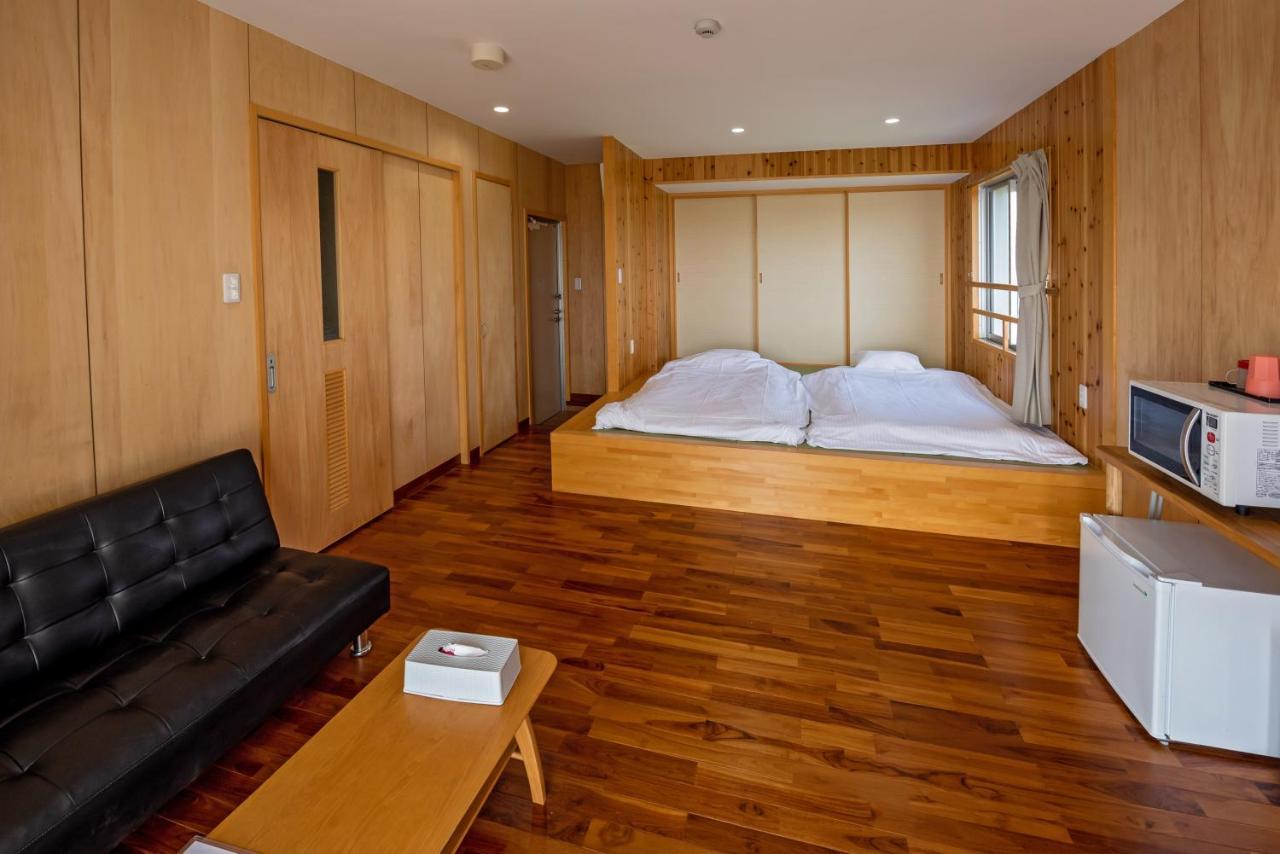 Guest House Kawamitsu Miyakojima  Εξωτερικό φωτογραφία
