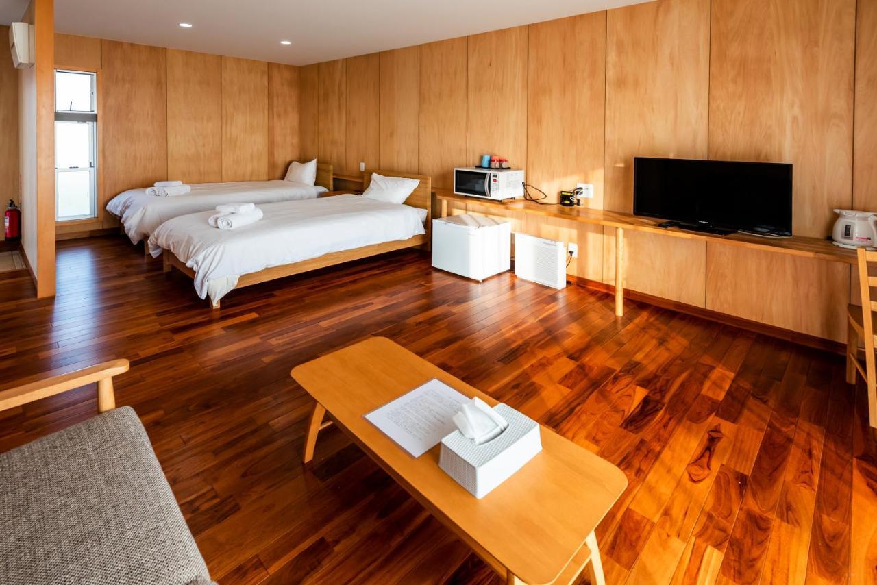 Guest House Kawamitsu Miyakojima  Εξωτερικό φωτογραφία