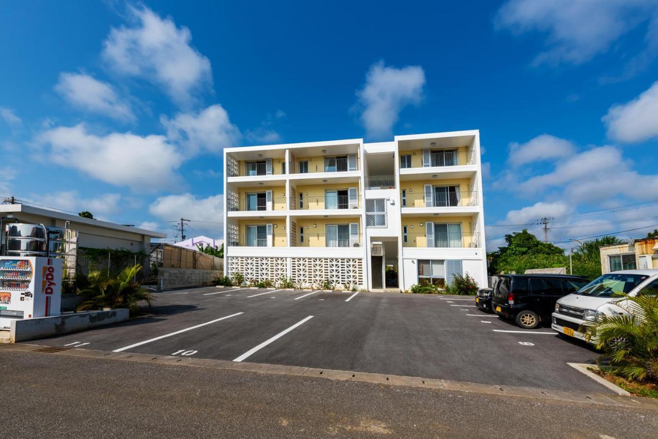Guest House Kawamitsu Miyakojima  Εξωτερικό φωτογραφία